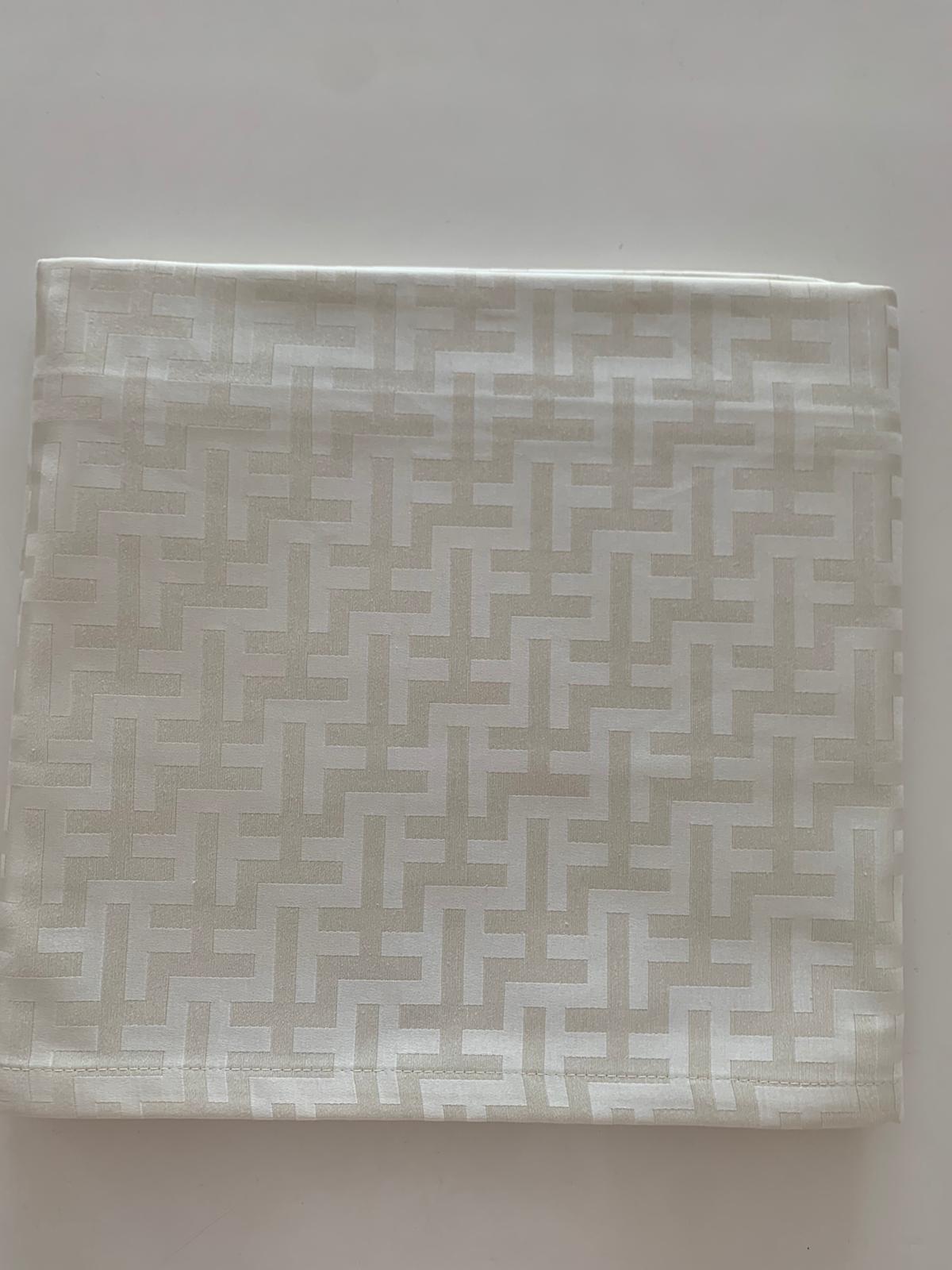 Tovaglia da tavola Trendy Avorio - Via Roma, 60