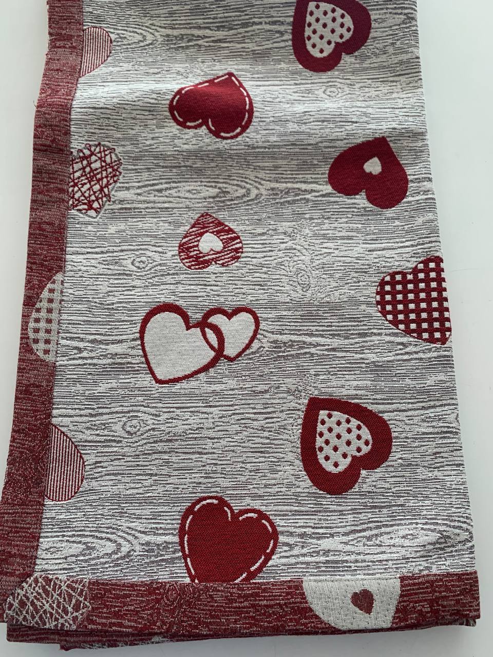 Tovaglia gobelin modello Cuore 100x100cm